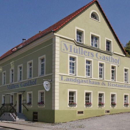 Landgasthaus Müllers Gasthof Radeberg Exterior foto